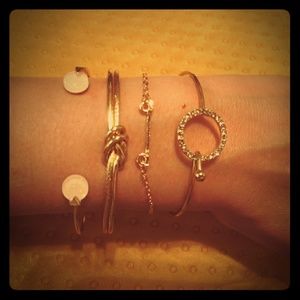 Set of 4 gold-tone fashion accent bracelets NEW